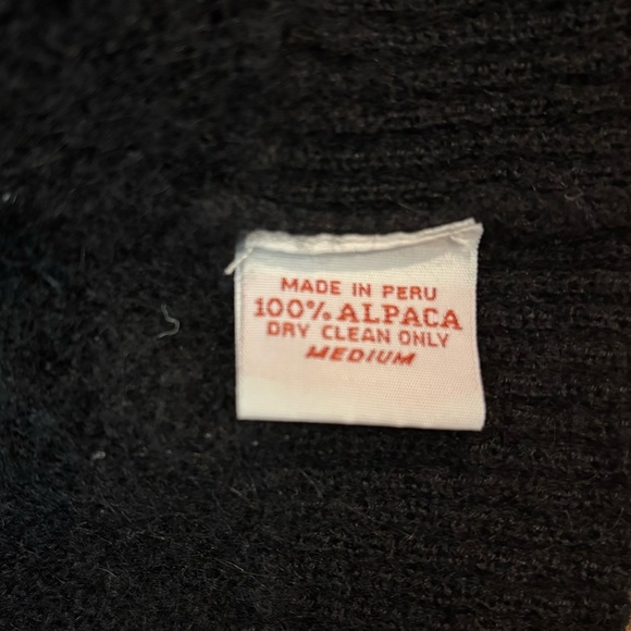 Andean Alpaca Wool Black Sweater - Picture 7 of 11